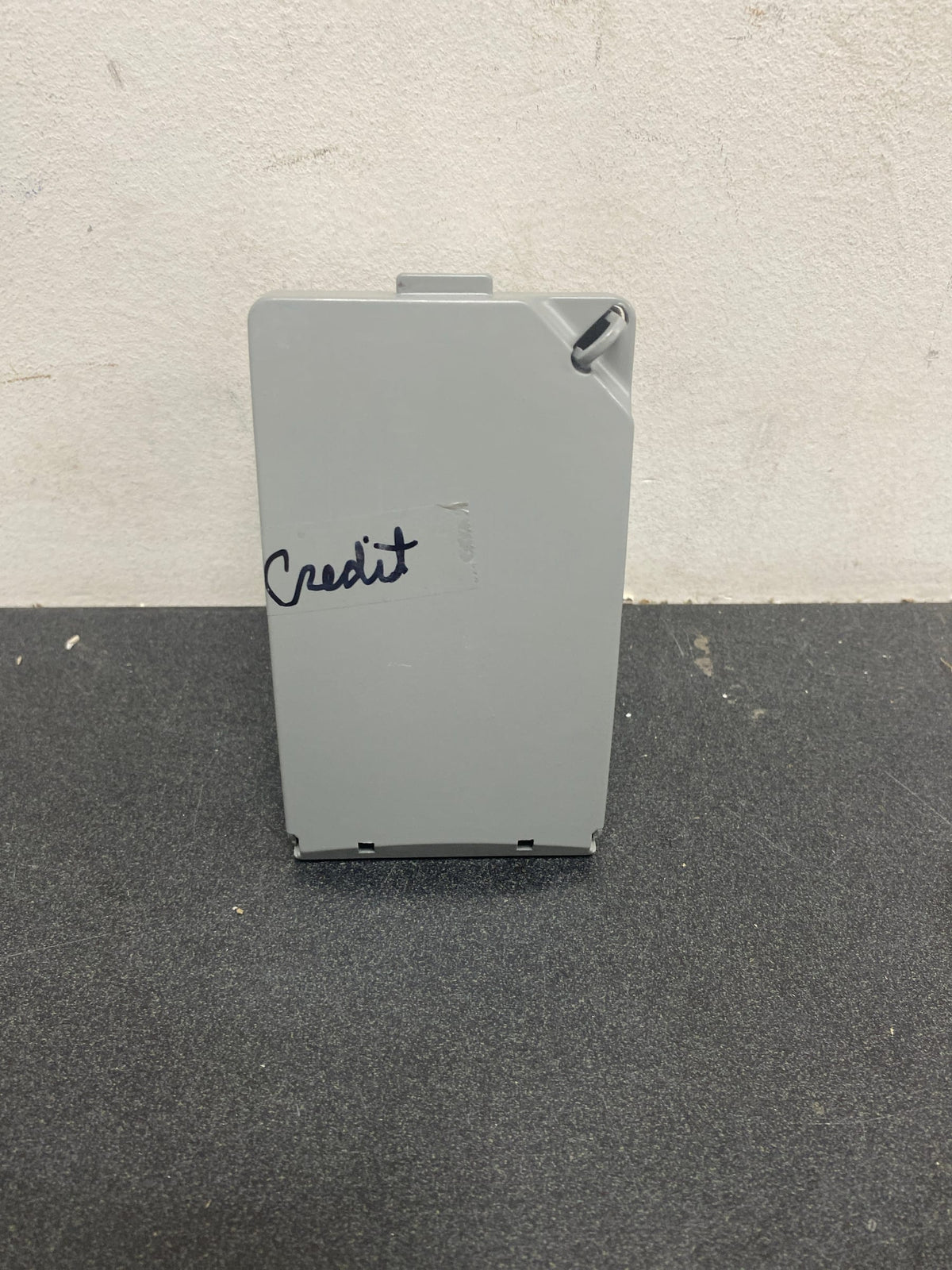 Commercial electric WCFV1G-G 1-Gang Metal Weatherproof Electrical Box, Cover and GFCI Kit (24-in-1 Configurations), Gray