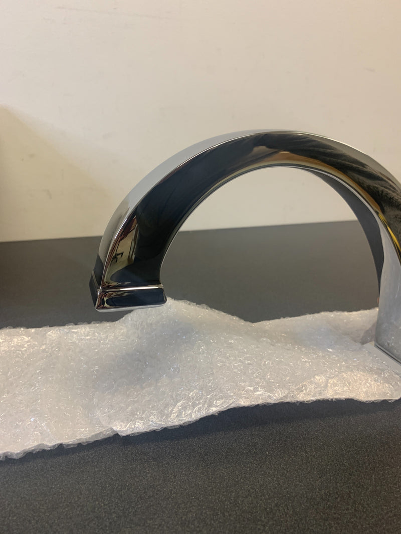 Delta T2751 Dryden Deck Mounted Roman Tub Filler Trim with Lever Handles - Chrome