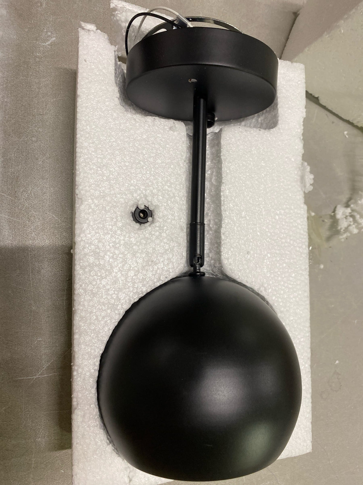 Living District Othello 1-Light Mid-Century Metal Wall Sconce in Black