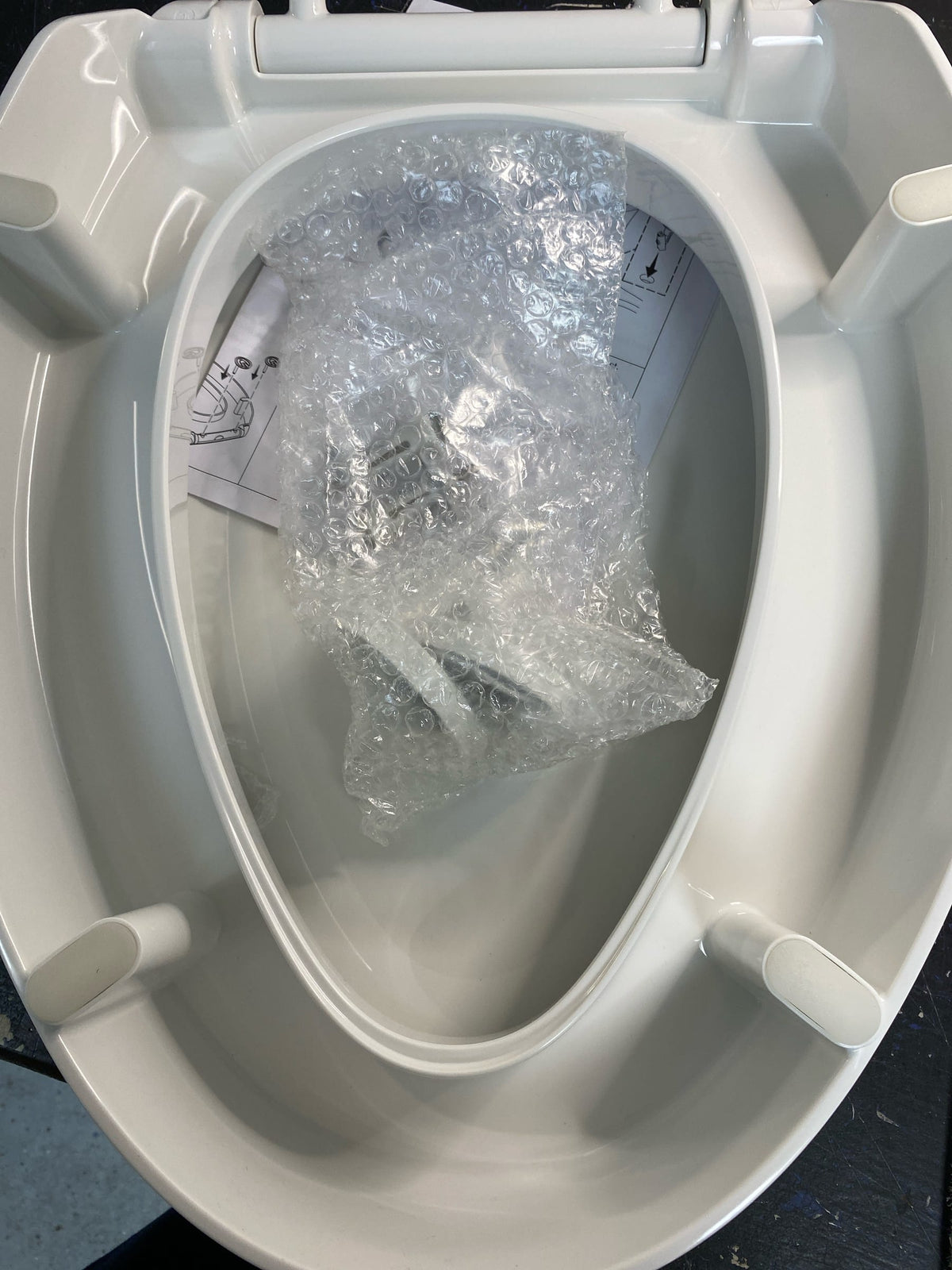 Kohler K-25875-0 Hyten Elongated Closed-Front Toilet Seat with Soft Close - White