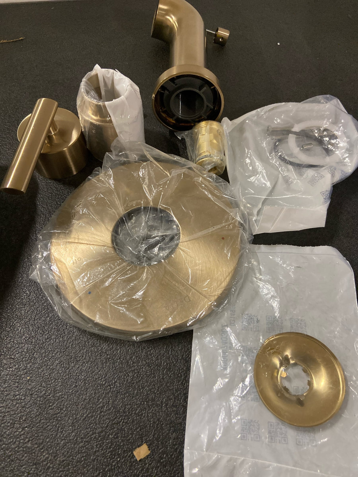 Delta Lineax 14 Series Bathtub and Shower Faucet Set, Brushed Gold Shower Head and Handle Set, Valve Trim Kit, Champagne Bronze T14462-CZLHD (Valve and Head Not Included)