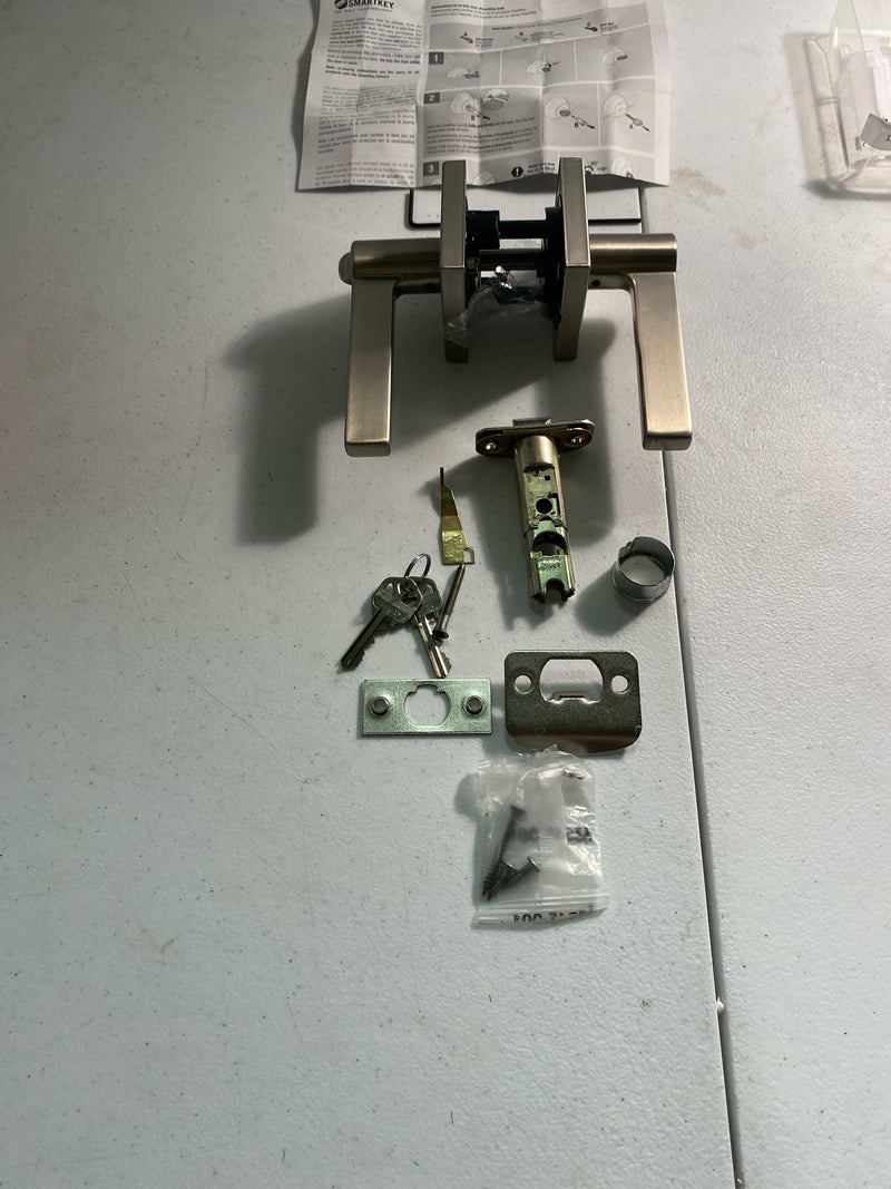 Kwikset 740HFLSQT-15SV1 Halifax Single Cylinder Keyed Entry Door Lever Set with Square Rose and SmartKey - Satin Nickel