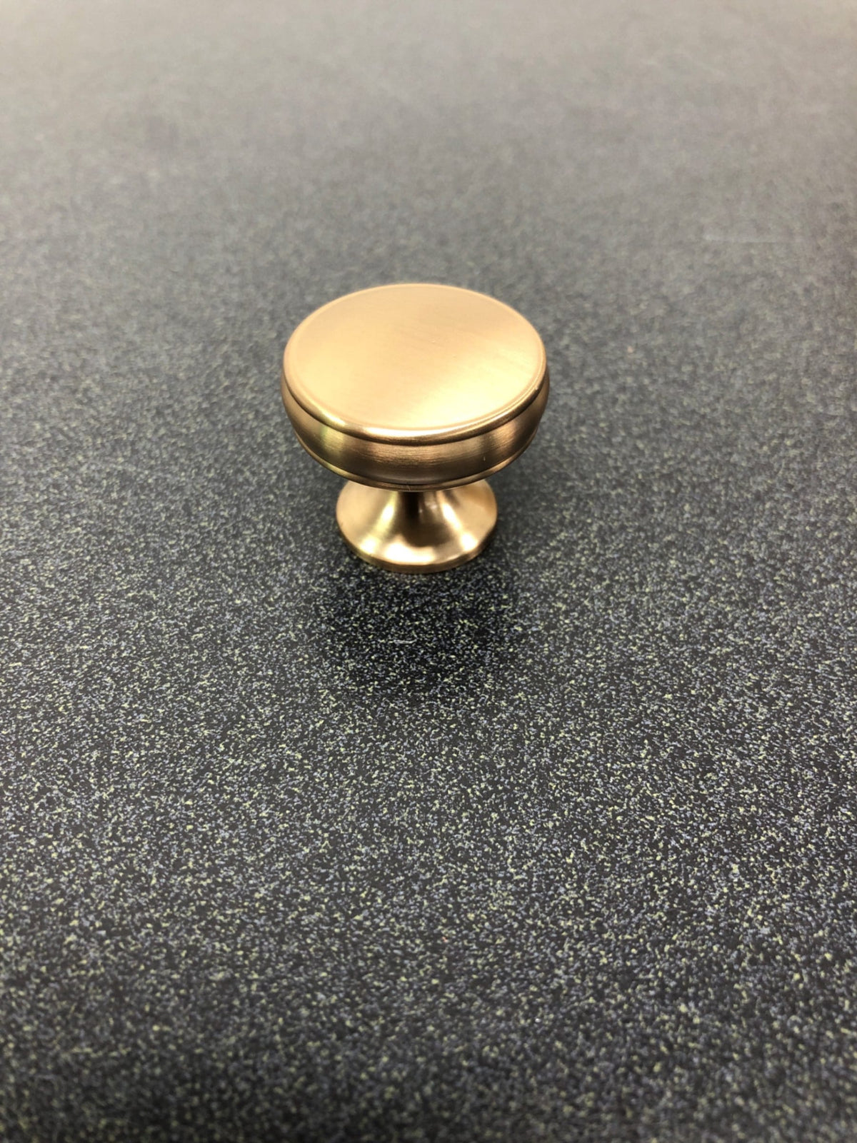 Amerock BP36793CZ Renown 1-1/4 Inch Mushroom Cabinet Knob - Champagne Bronze