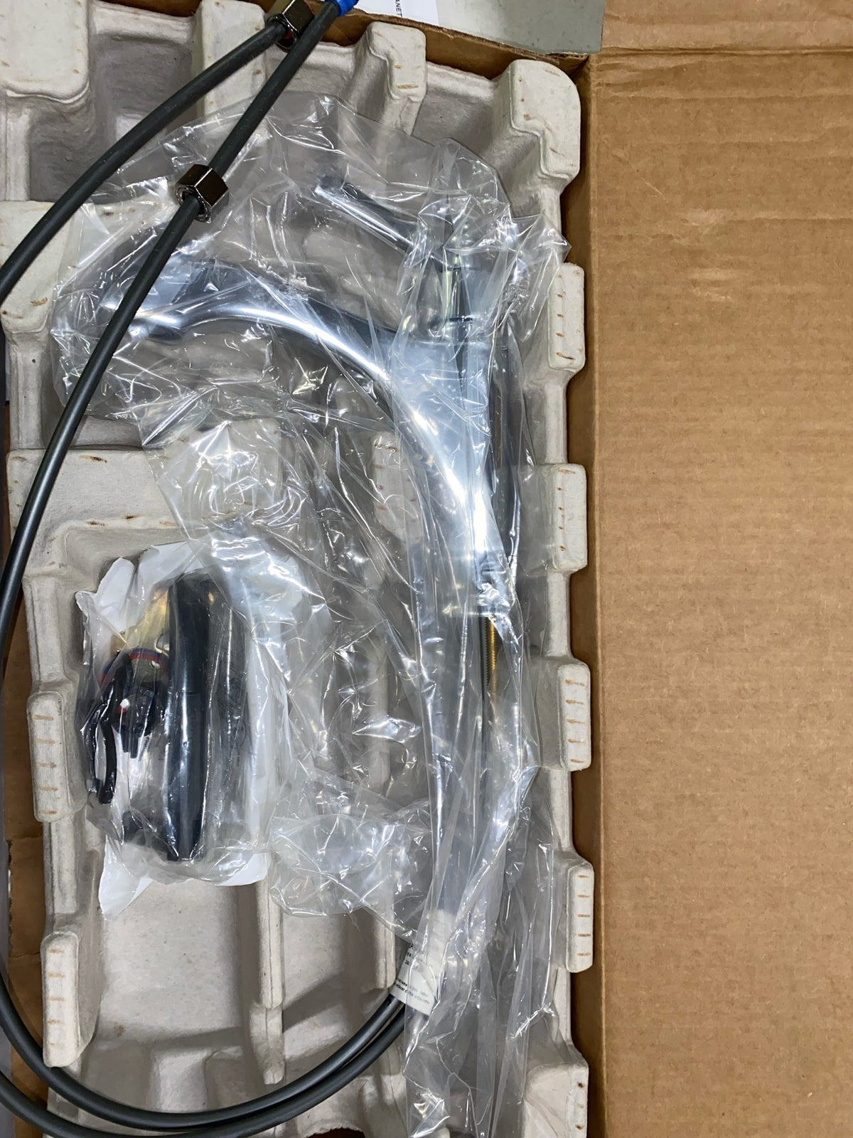 Delta 556-LPU-DST Delta 556-LPU-DST Dorval 1.2 GPM Single Hole Bathroom Faucet with Lever Handle - Less Drain Assembly