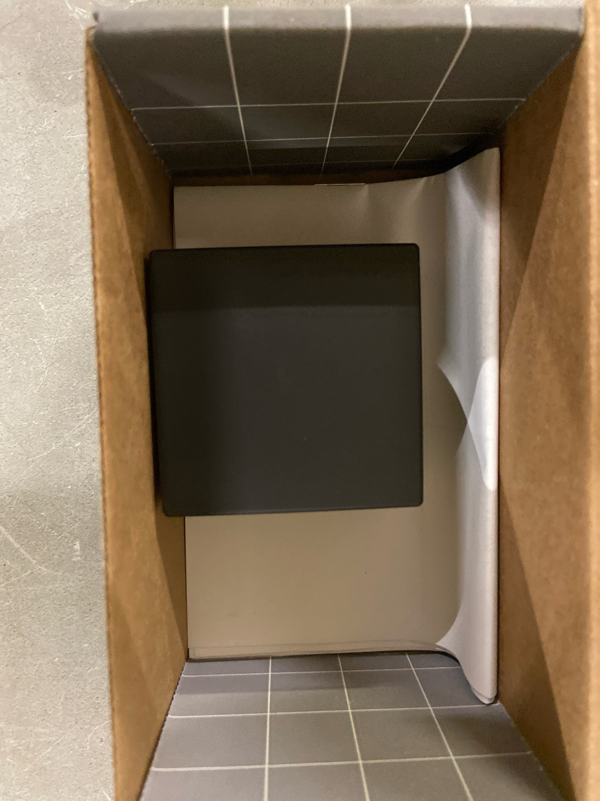 hansgrohe Square with Check Valves Upgrade 3-inch Matte Black, 26455671 Wall Outlet