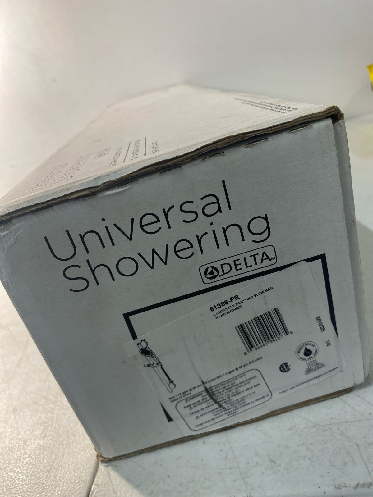 Delta 51386-PR Universal Showering Components 1.75 GPM 3-Setting Handshower with Slide Bar - Lumicoat Chrome