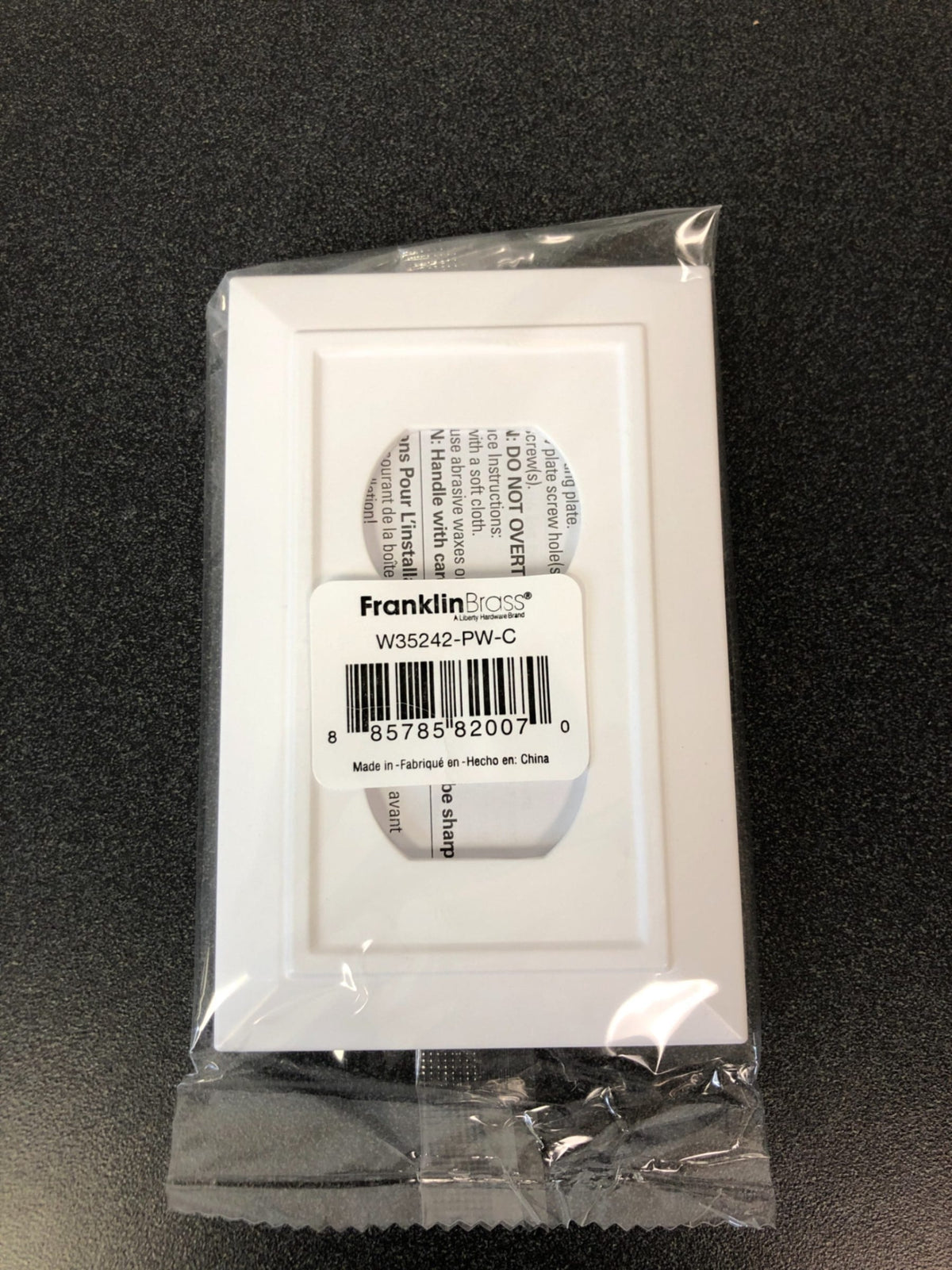 Franklin Brass Classic Architecture Single Duplex Outlet Wall Plate