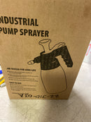 Walter 53L120 Polyethylene Bottle– 0.75 L Industrial Pump Sprayer with Adjustable Nozzle, Thick Walled Cleaning Sprayer. Janitorial Supplies