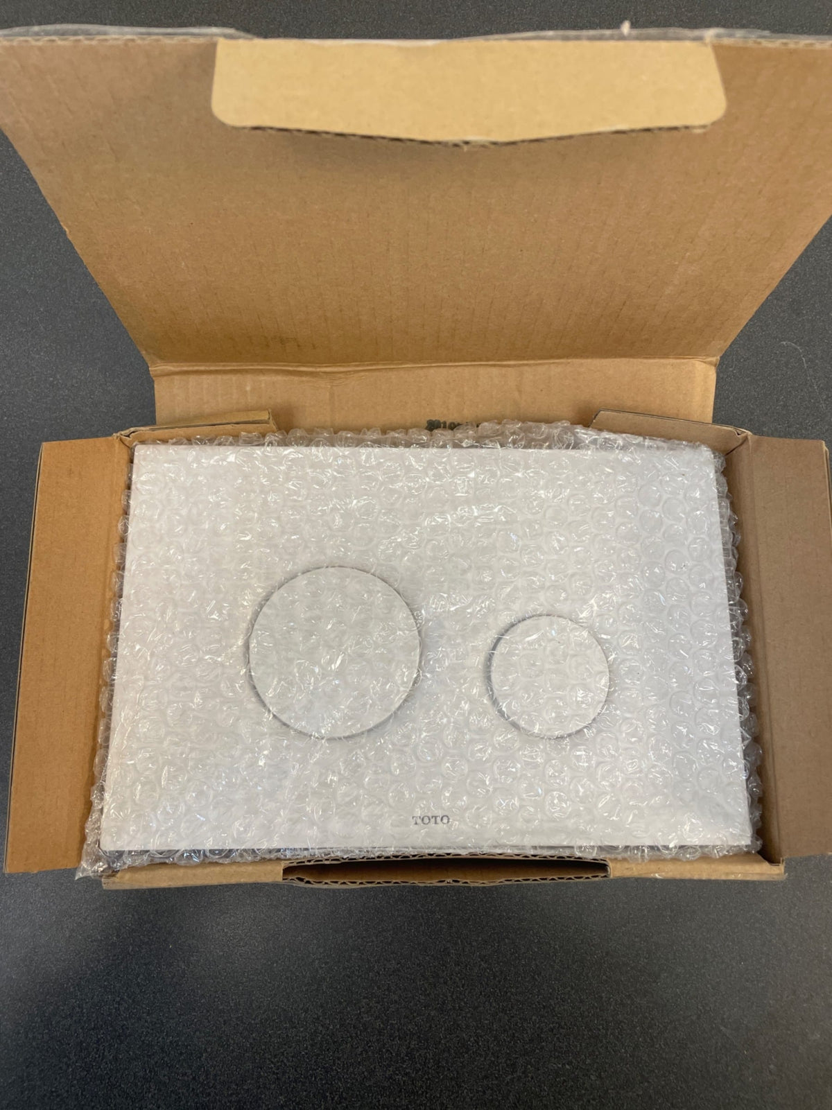 TOTO YT930#WH Dual Button Push Plate with Round Buttons for In Wall Tank Systems (DuoFit In-Wall Tanks) - White Matte