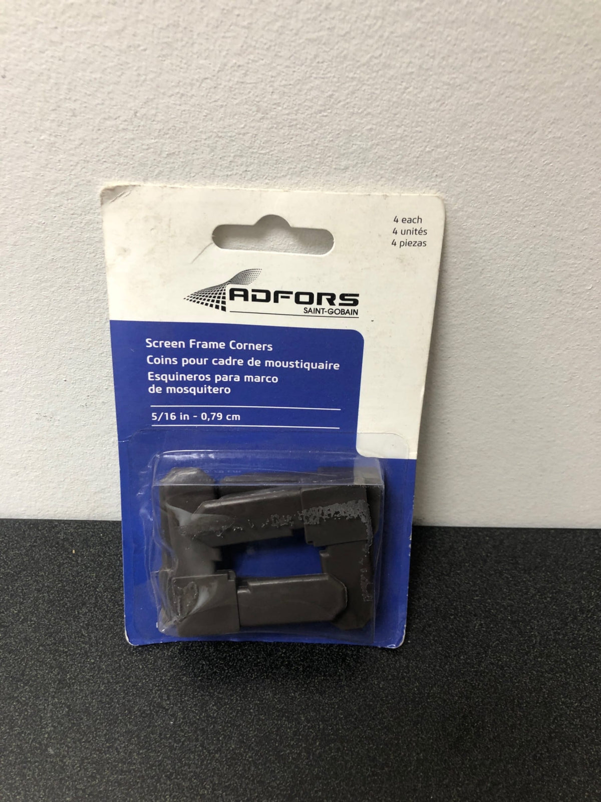 Saint-gobain adfors FSP8571-U Brown 5/16 in. Screen Frame Corners (4-Pack)