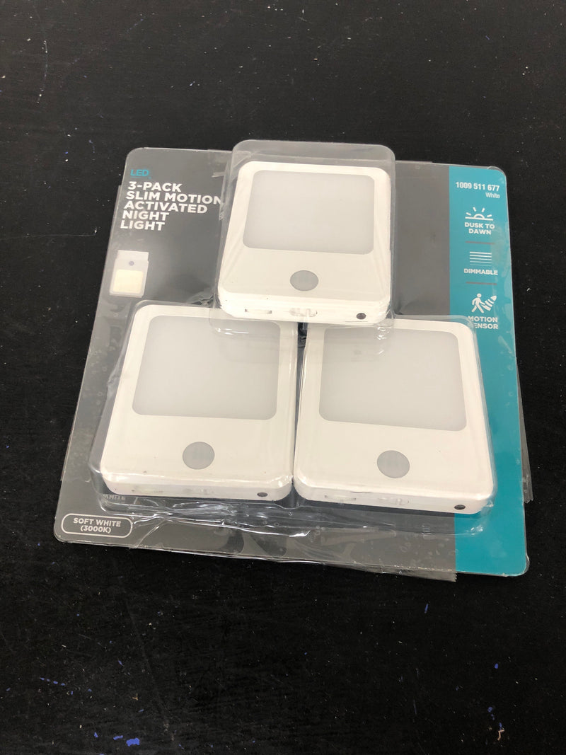 Private brand unbranded TPZLU05040NLSQ Slim Motion Sensor Dimmable Square Soft White Plug-In LED White Night Light Bulb (3-Pack)