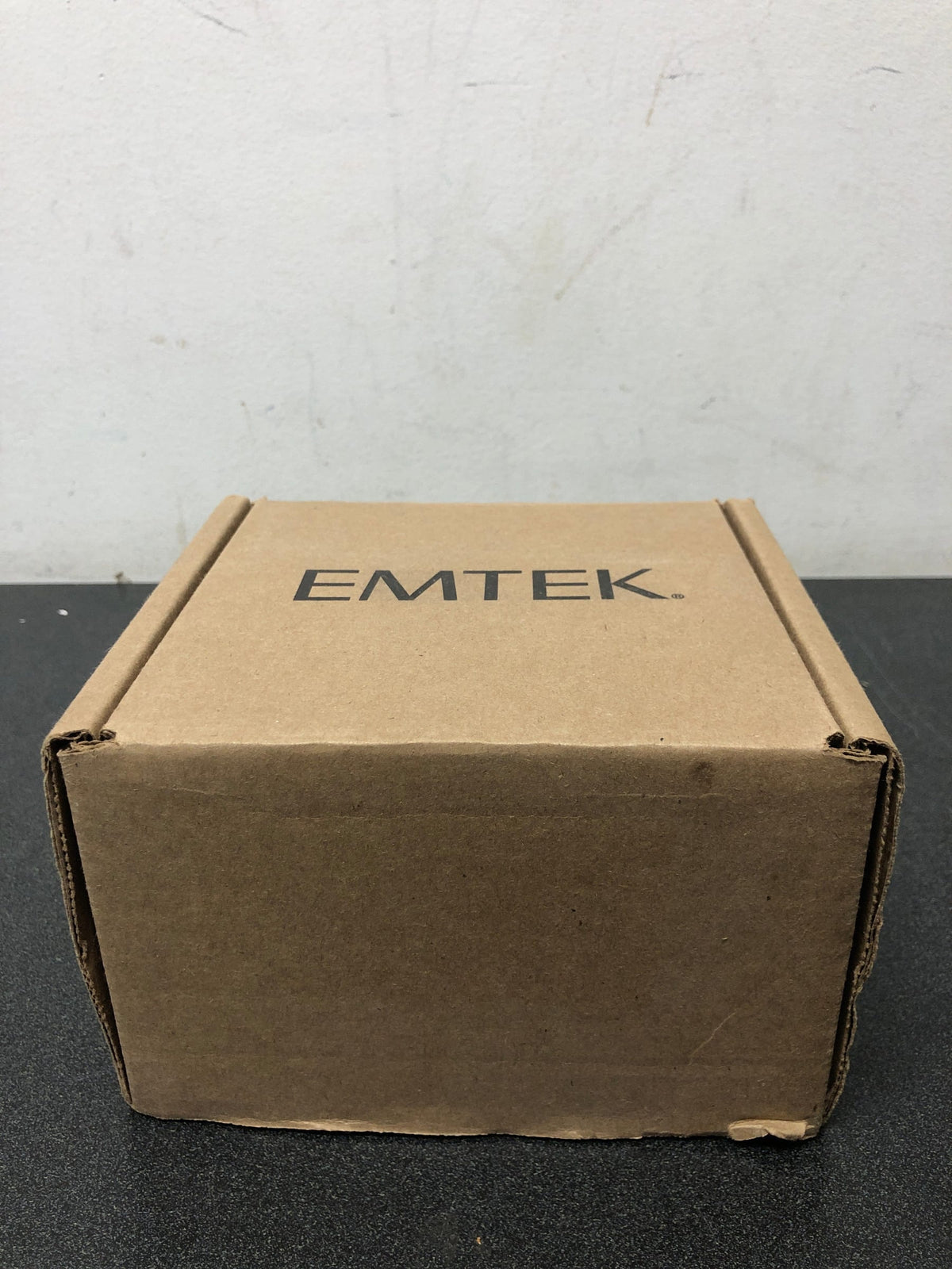 Emtek 5052FRLUS4LH Freestone Left Handed Non-Turning Two-Sided Dummy Door Lever Set with Modern Rectangular Rose from the Urban Modern Collection - Satin Brass