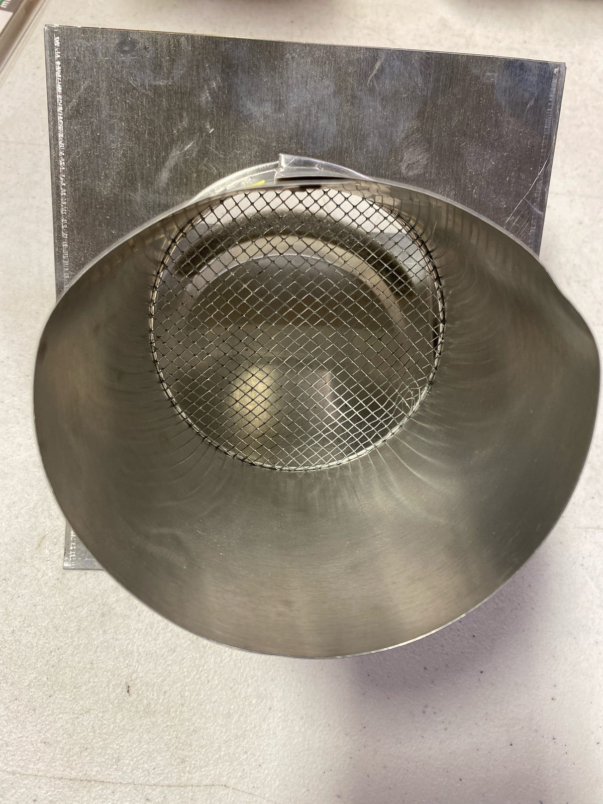 GAF Master Flow 4 in. Aluminium Round Wall Vent with Foam Gasket and Screen - for use as The Outside sidewall Termination of Kitchen and Bath Fans, Range Hoods, Microwave Venting or Other Needs