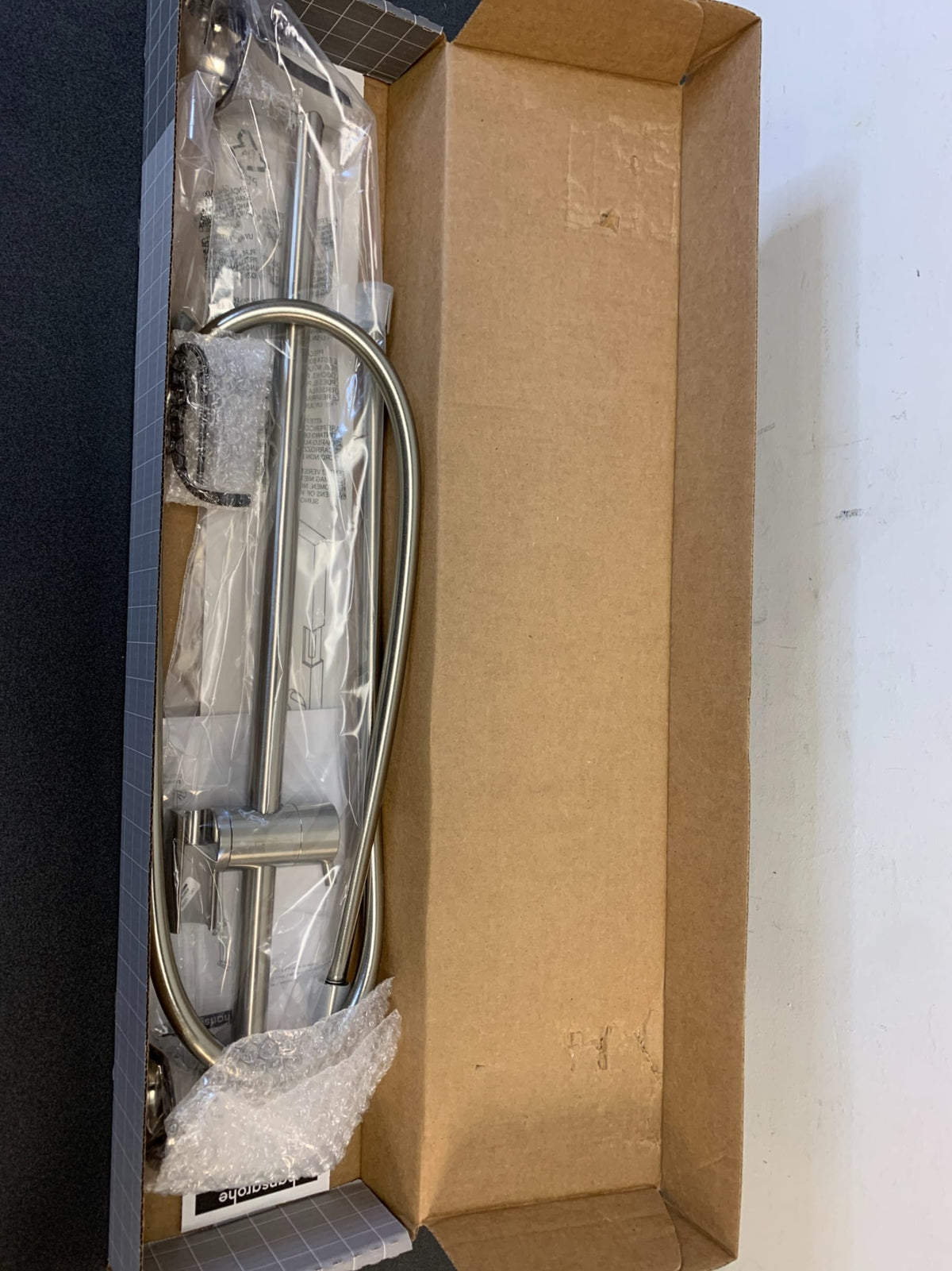 Hansgrohe 04829820 Locarno 26-5/8" Wall Mounted Slide Bar - Includes 63" Hose - Brushed Nickel