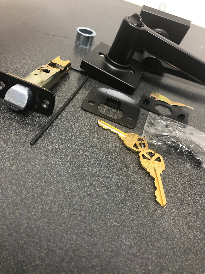 Kwikset 405CSLSQT-514S Casey Single Cylinder Keyed Entry Door Lever Set with Square Rose - Iron Black