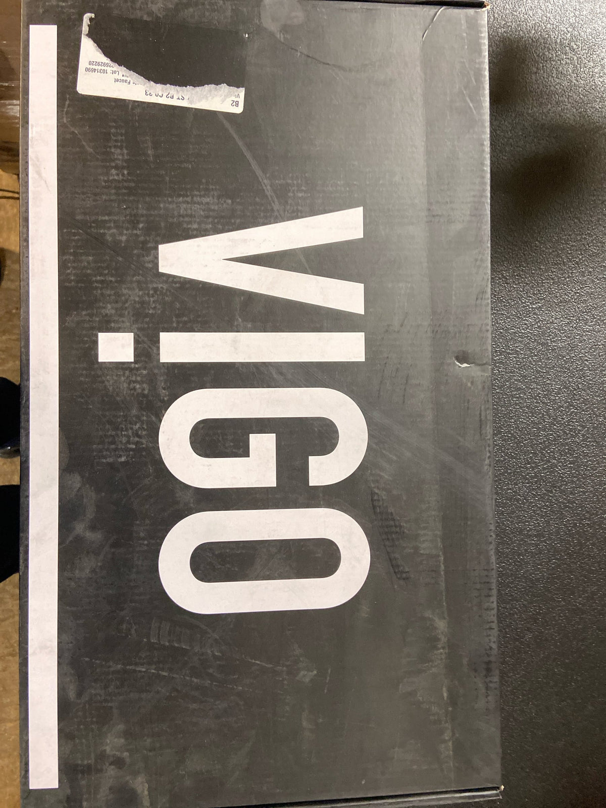 Vigo VG03028MB Lexington Single Handle Single-Hole Bathroom Vessel Faucet in Carbon Fiber and Matte Black