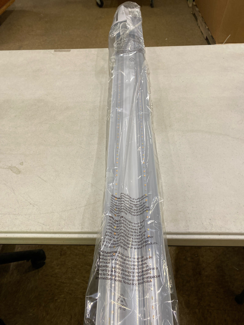 Westinghouse 419001 48 in. 42-Watt Indoor LED Grow Light Cool White full spectrum plant light