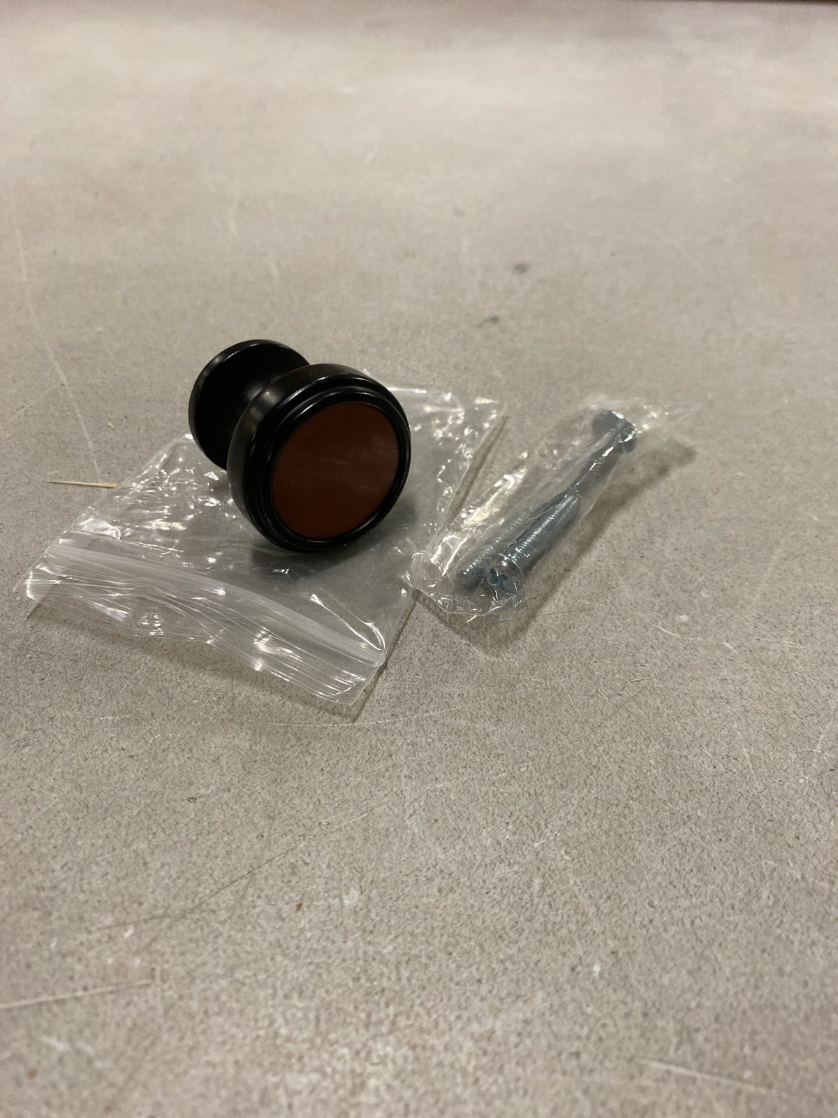 Belwith Keeler B077977LRMB Reserve Collection Knob 1-1/4 Inch Diameter Matte Black with Brown Leather Finish