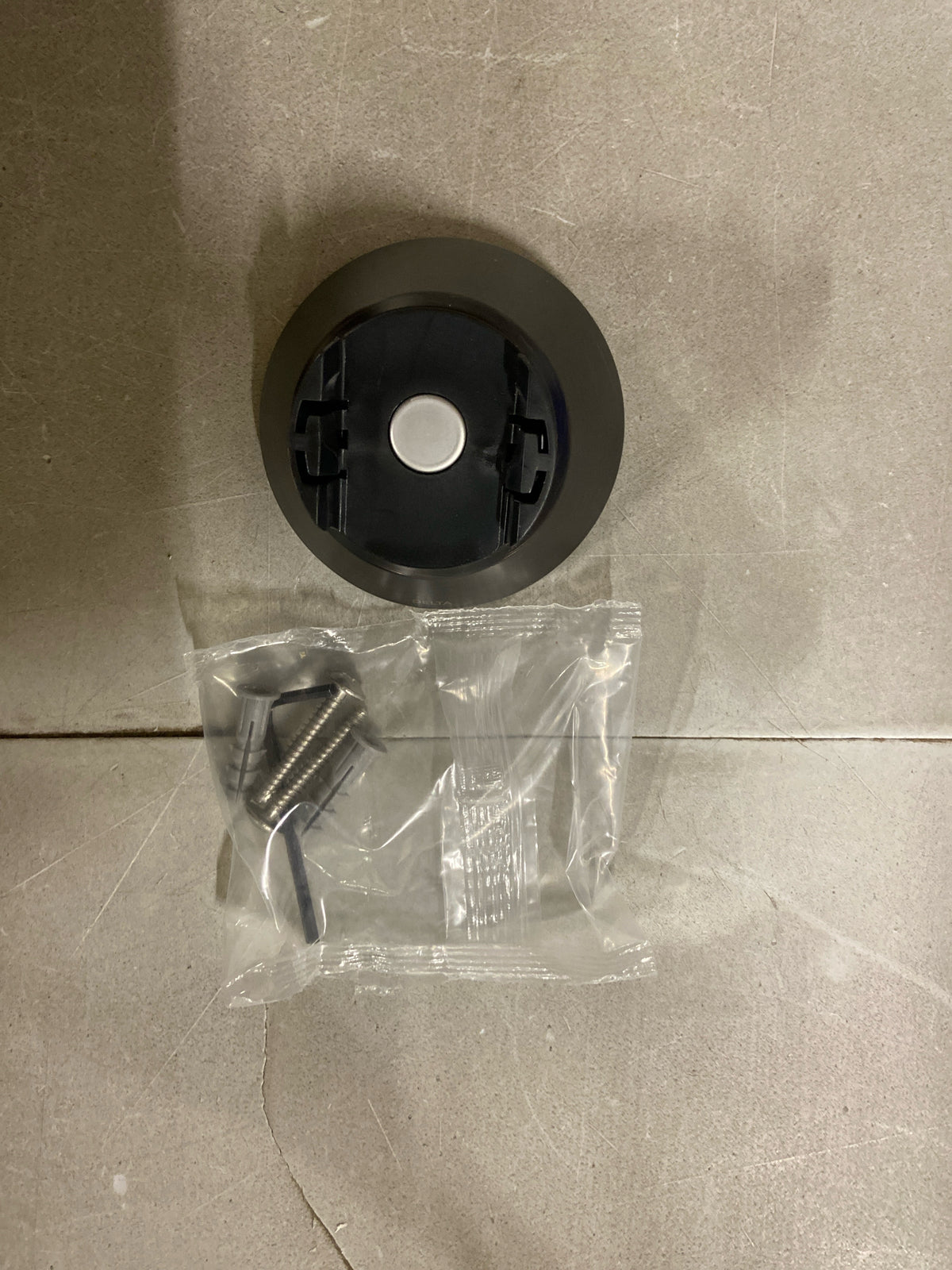 Delta 55100-RB SureDock Magnetic Docking Mount for Hand Shower with MagnaTite Technology - Venetian Bronze