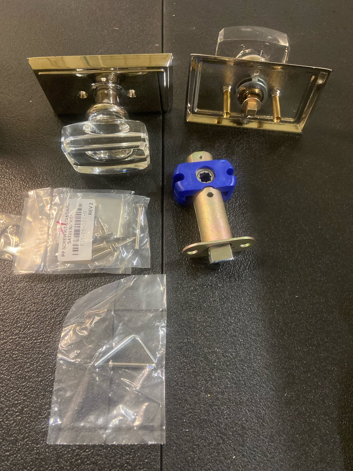 Emtek 820WSUS14 Windsor Crystal Privacy Door Knob Set with Rectangular Rosette - Polished Nickel