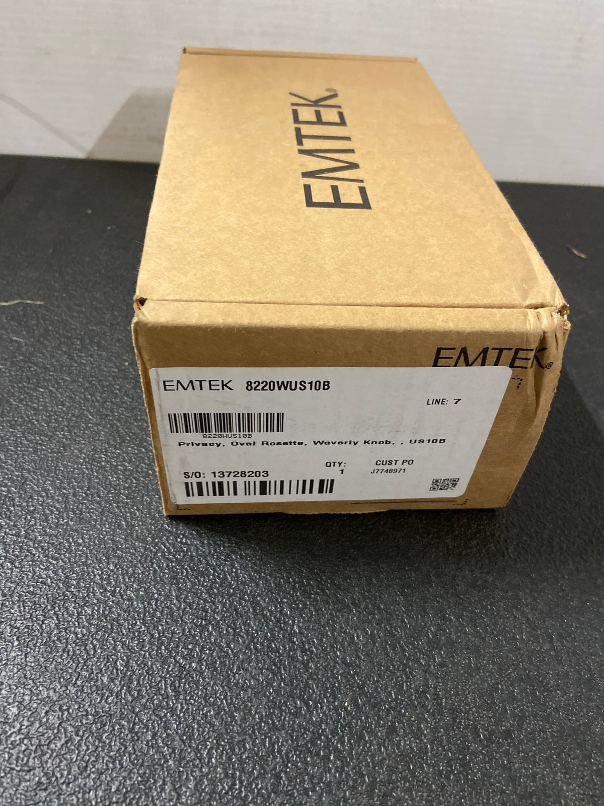Emtek 8220WUS10B Privacy Set. Oval Rosette. Waverly Knob. Oil Rubbed Bronze