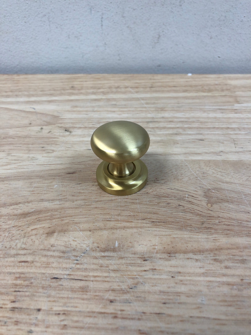 Signature Hardware 441652 1-1/4 Inch Diameter Round Cabinet Knob