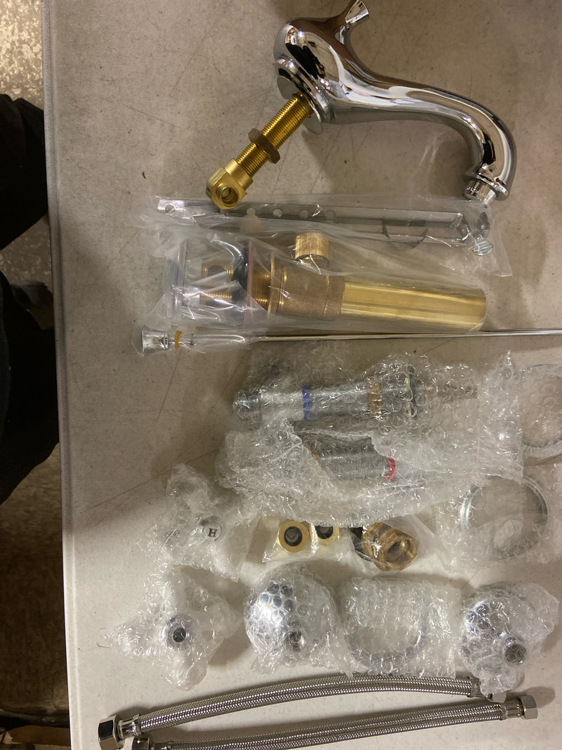 Kingston Brass KS1161PX Heritage 1.2 GPM Widespread Bathroom Faucet with Pop-Up Drain Assembly - Polished Chrome