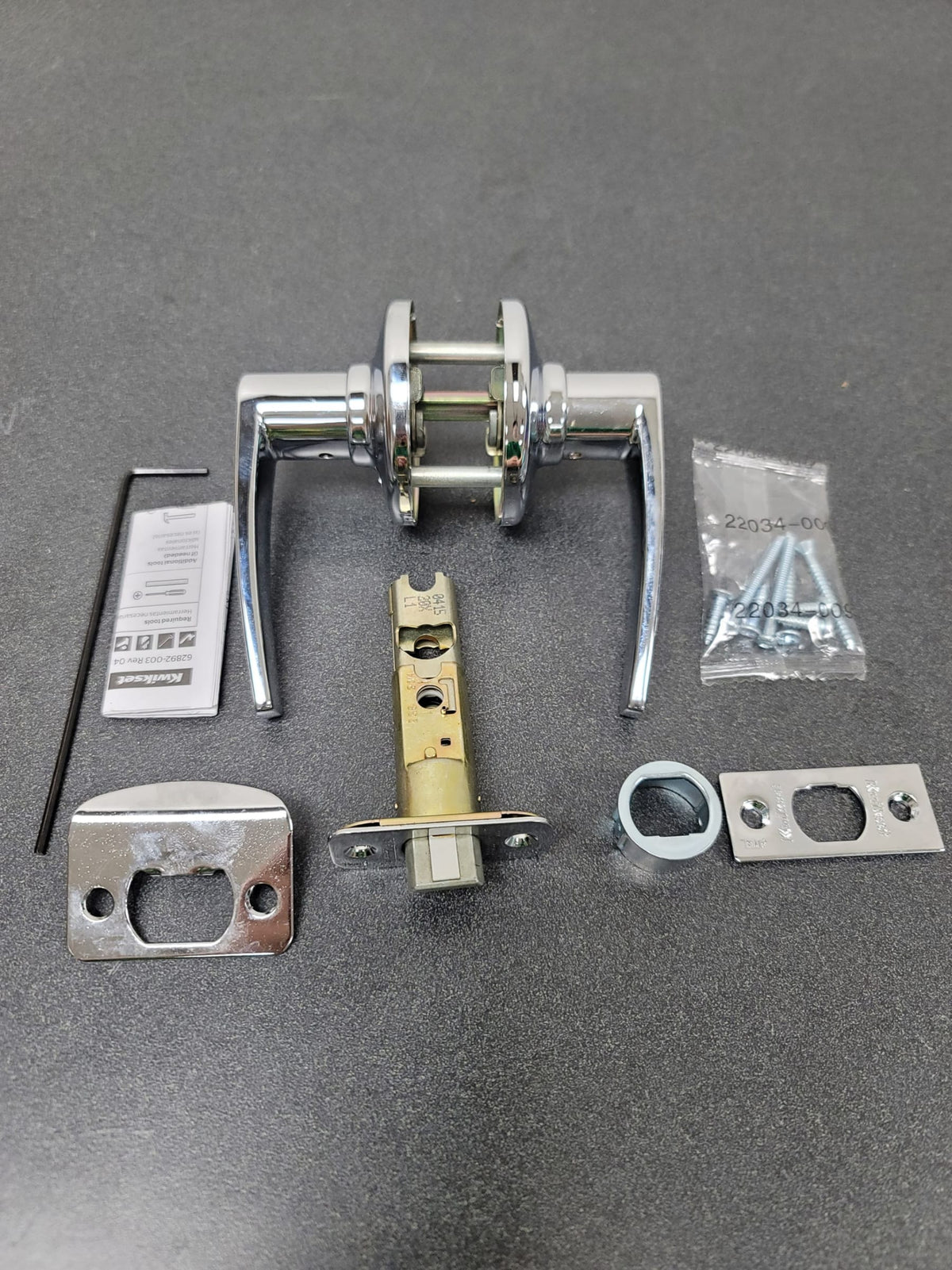 Kwikset Safelock Daylon Privacy Door Lever Set with Square Rose