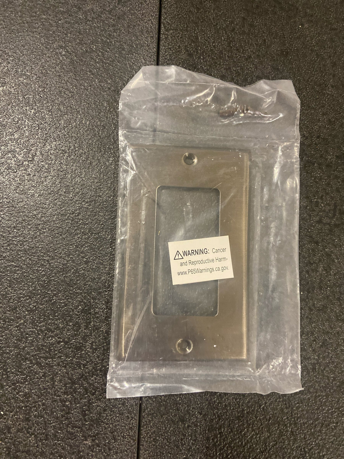 Deltana SWP4754U5 Solid Brass 1 Gang Single GFI Rocker Switch Wall Plate - Antique Brass