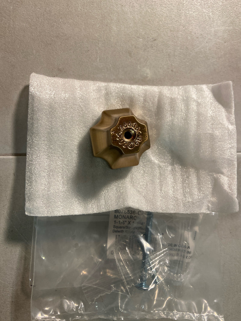 Belwith Keeler B076636-CBZ Monarch 1-1/4" Scalloped Square Glam Cabinet Knob / Drawer Knob - Champagne Bronze