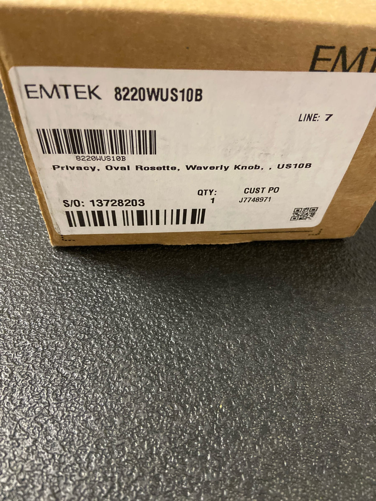 Emtek 8220WUS10B Privacy Set. Oval Rosette. Waverly Knob. Oil Rubbed Bronze