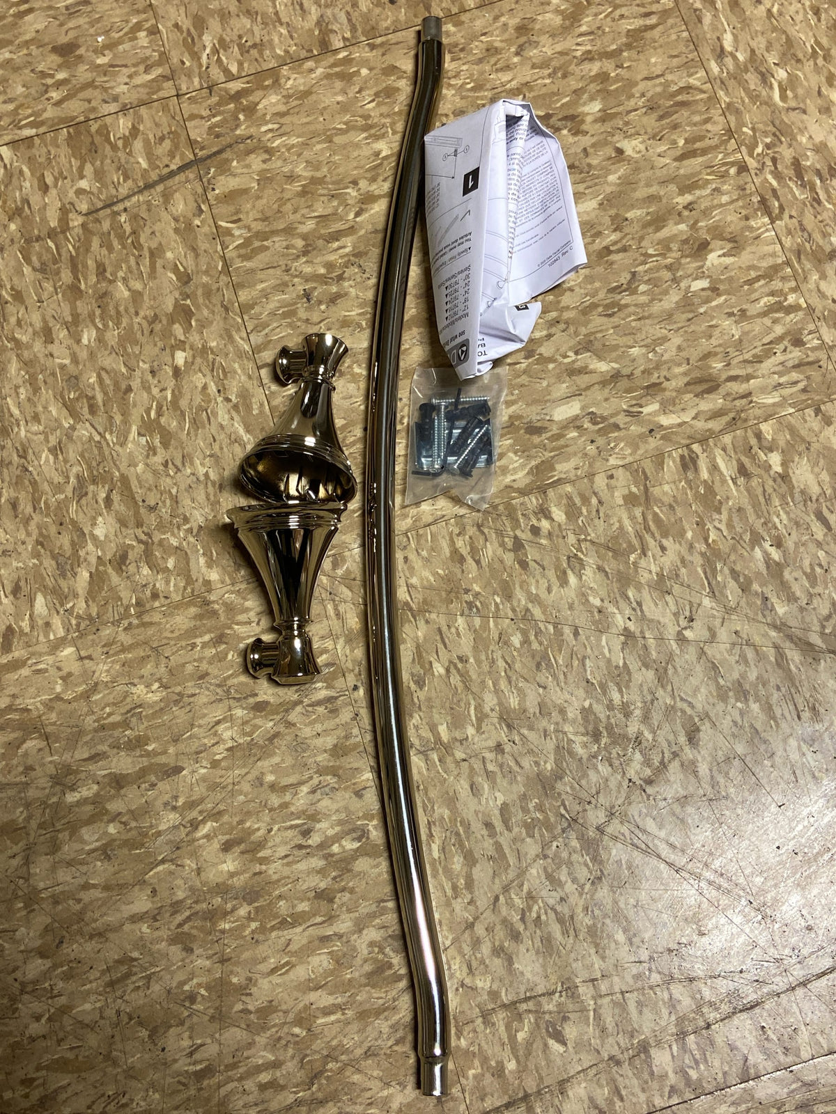Delta Cassidy 24 in. Towel Bar in Polished Nickel