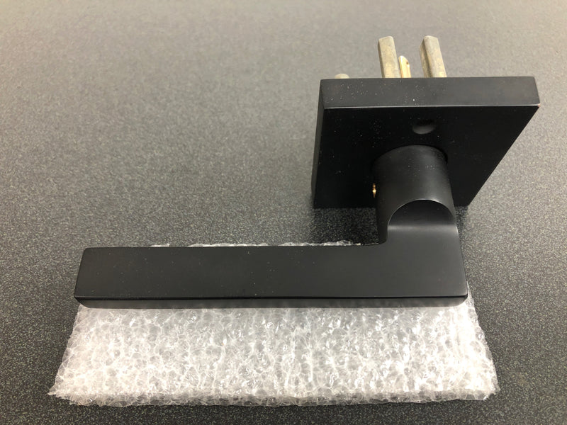 Baldwin SCLAJXSQURCSR190S La Jolla SmartKey Single Cylinder Keyed Entry Handleset with Square Lever and Contemporary Square Interior Trim from the Reserve Collection - Satin Black