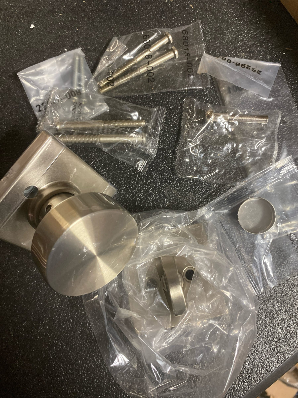 Kwikset 966PSKSQT-15.UNIV Pismo Knob Single Cylinder Interior Pack with Square Rose for Handlesets - Satin Nickel