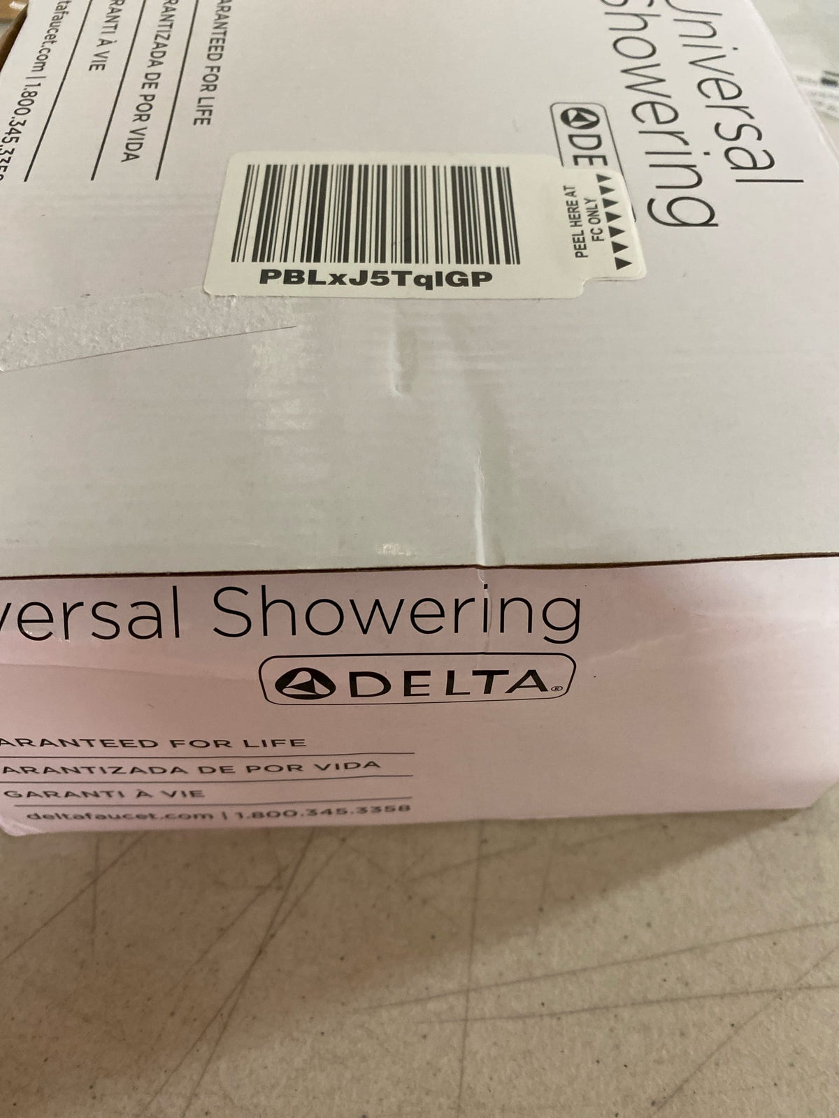 Delta 52484-RB Universal Showering UltraSoak 7-13/16" Square 1.75 GPM Multi Function Rain Shower Head with Touch Clean and H2Okinetic Technology - Venetian Bronze