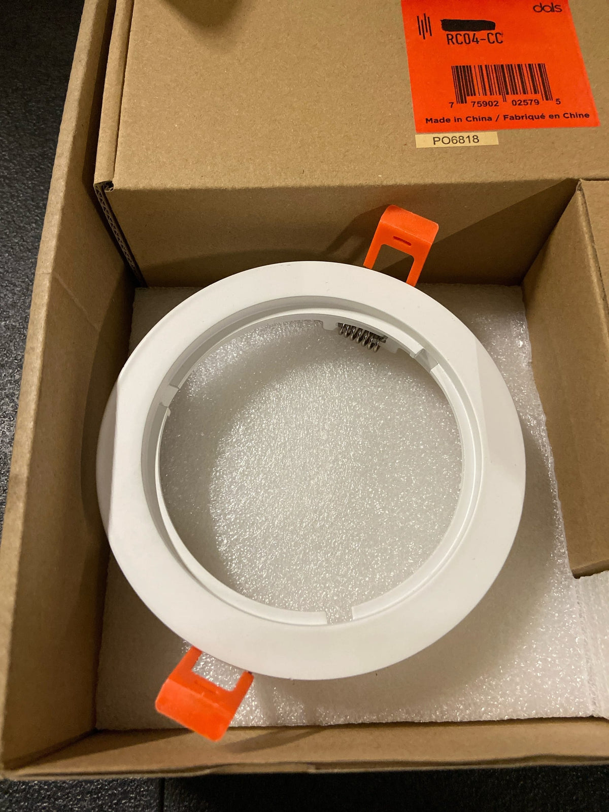 DALS Lighting RC04-CC-20-RGAZ-TWH Moda LED Canless Recessed Fixture with 4" Open Trims - 20 Degree Beam Angle and White Trim - Alzak