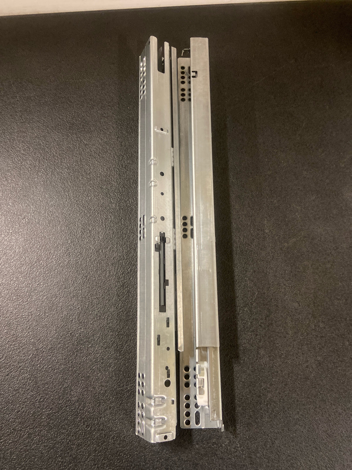 Hafele 433.17.754 Full Extension Slide for Up To 75 Pounds - N/A