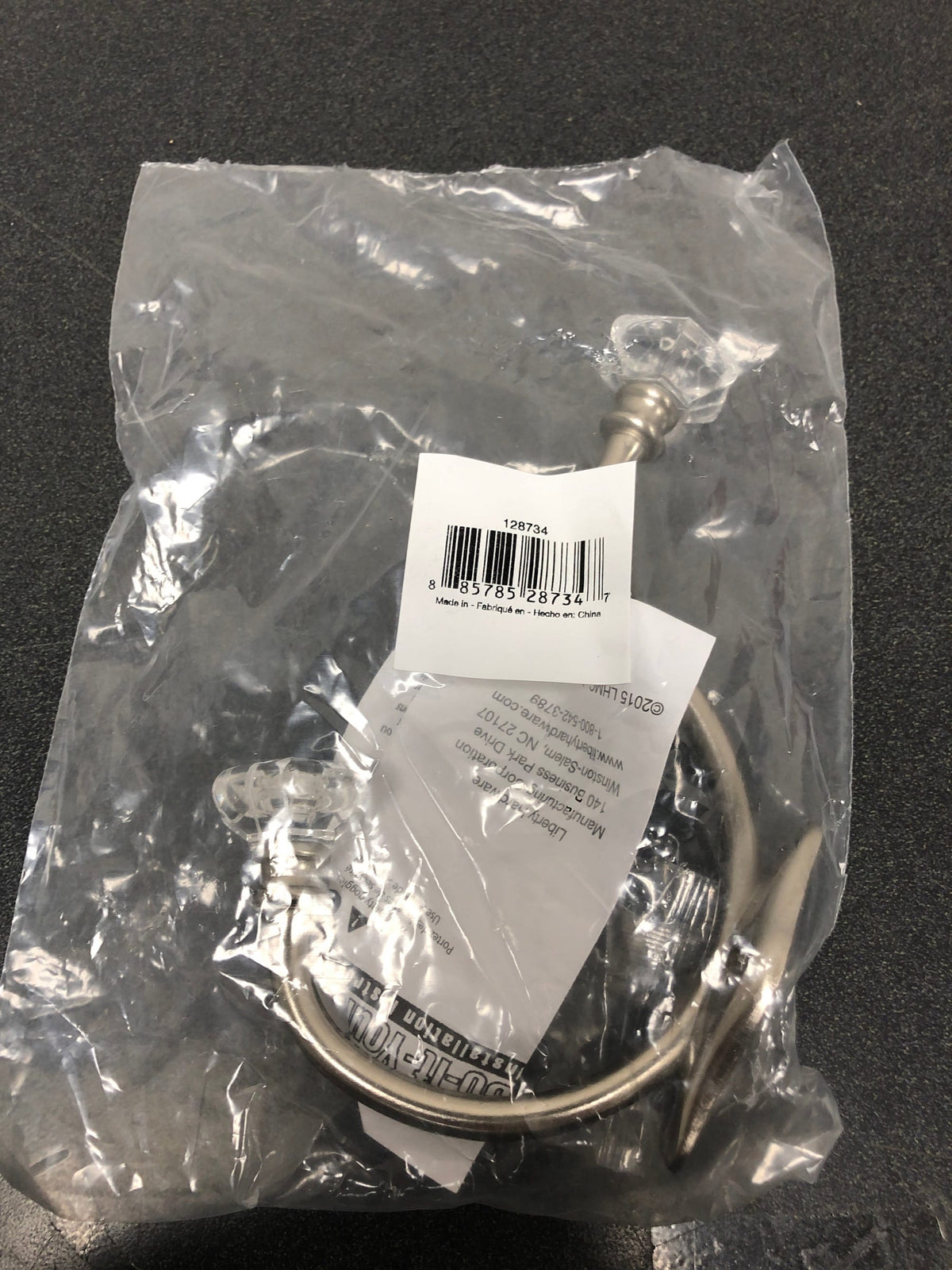 Liberty Hardware 128734 Acrylic Facets Coat and Hat Hook - Satin Nickel and Clear