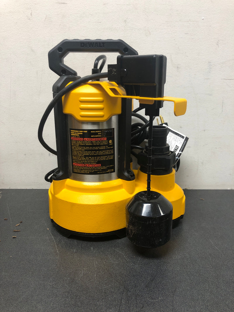 Dewalt DXWP62183 1 hp. Stainless Steel/Cast Iron Submersible Sump Pump