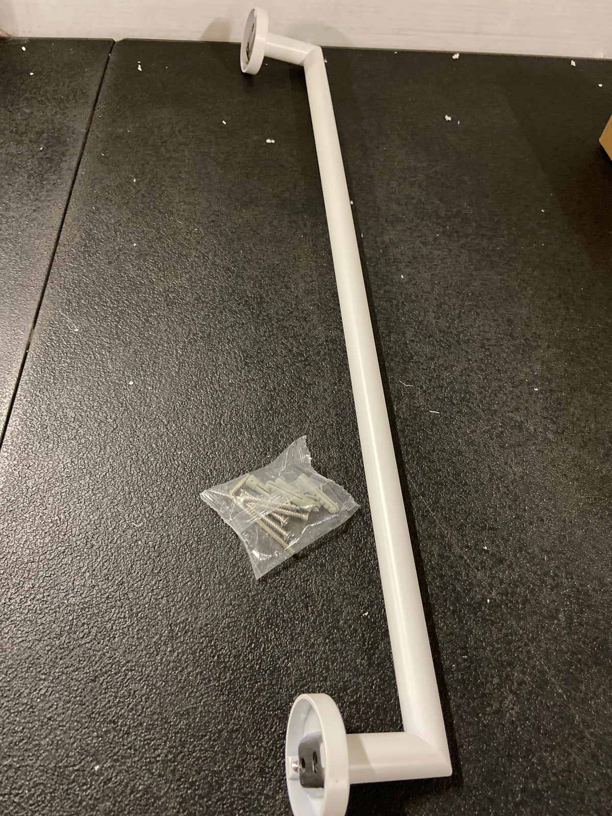 ICO Bath V63152 Volkano Summit 24" Towel Bar - Matte White