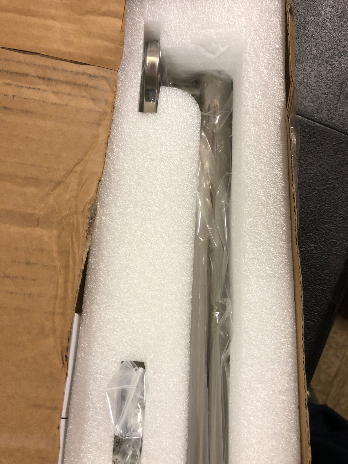 ICO Bath V94446 Lava 18" Grab Bar - Polished Nickel