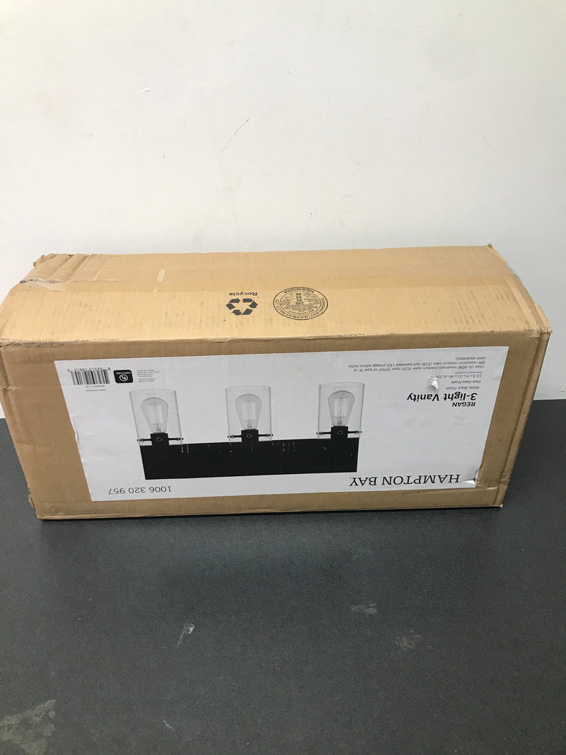 Hampton bay DSHD19574V2 Regan 21 in. 3-Light Matte Black Bathroom Vanity Light with Clear Glass Shades