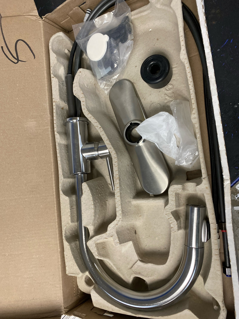 Delta Faucet Trinsic Brushed Nickel Kitchen Faucet, Kitchen Faucets with Pull Down Sprayer, Kitchen Sink Faucet, Faucet for Kitchen Sink with Magnetic Docking Spray Head, Arctic Stainless 9159-AR-DST