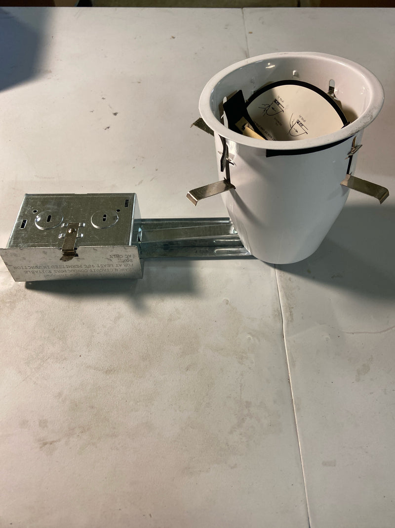 Nora Lighting Nsr-404Qat Medium (E26) Remodel Housing For 4" Trims