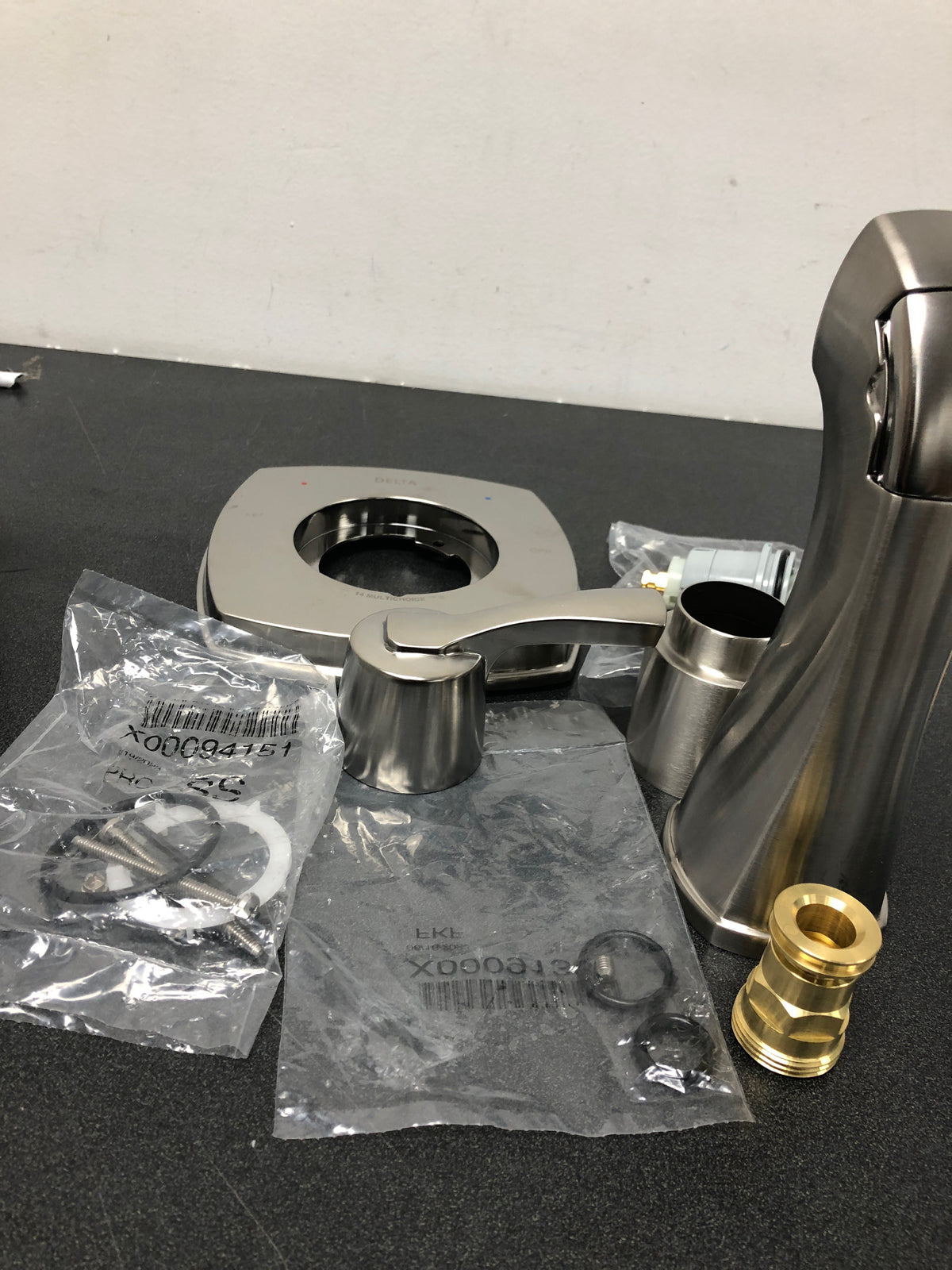 Delta T14476-SSLHD Stryke Monitor 14 Series Single Function Pressure Balanced Tub and Shower - Less Shower Head and Rough-In Valve - Brilliance Stainless