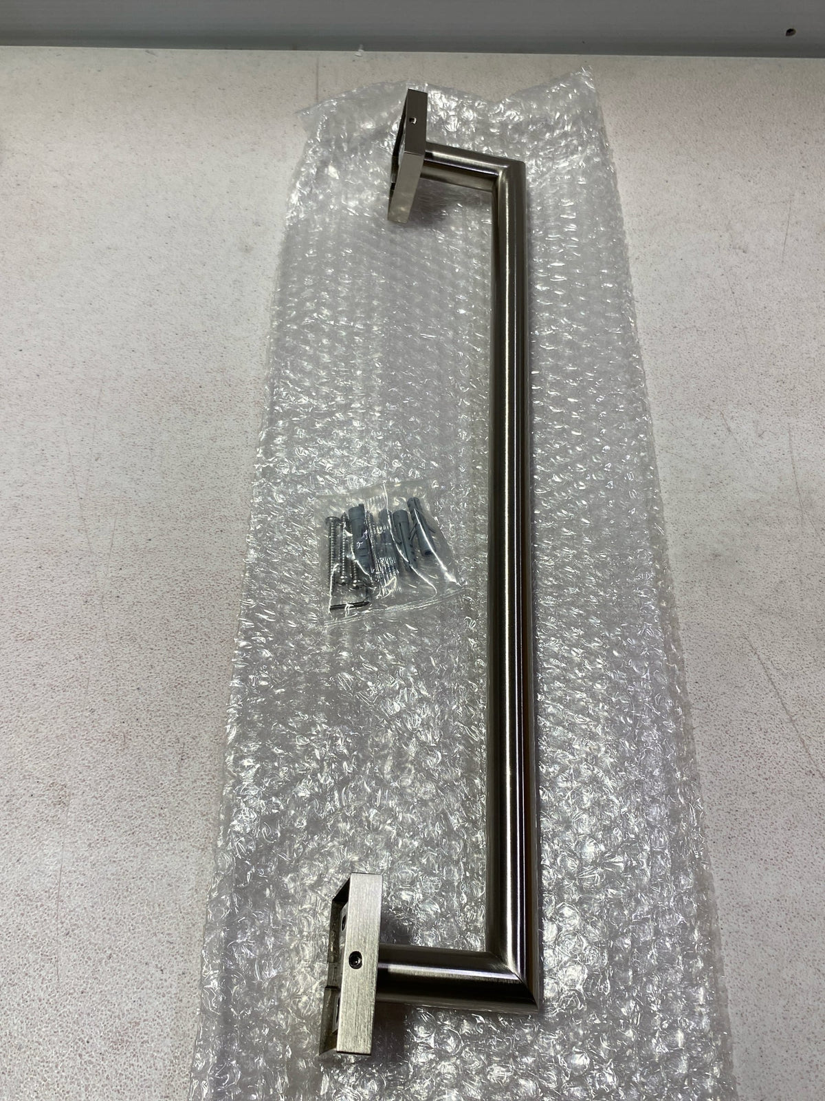 ICO Bath V62144 Crater 18-1/4" Towel Bar - Brushed Nickel