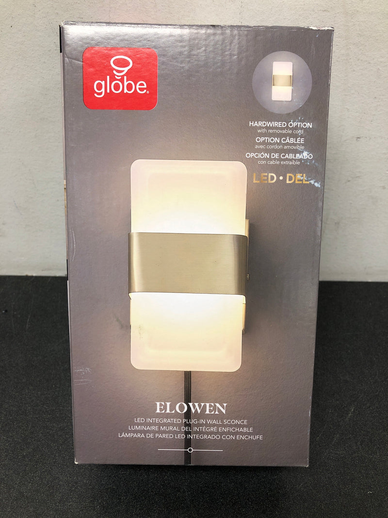 Globe Electric 65923 1-Light LED Integrated Plug-in or Hardwire Wall Sconce, Frosted Acrylic Shade, Matte Brass Finish, 19W, 500 Lumens, 3000 Kelvin, 90+ CRI, in-Line On/Off Rocker Switch