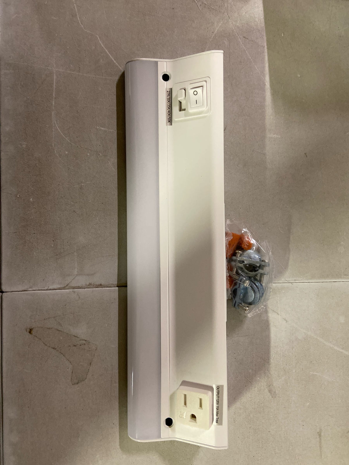 American Lighting 12-Inch LED Courant Undercabinet Light with One Receptacle, 5CCT, White Finish, 120V AC, 7.5W, 430 Lumens, CRI 90, 15 Amp, Ideal for Kitchen, Workspace, Retail Display, Under Shelve