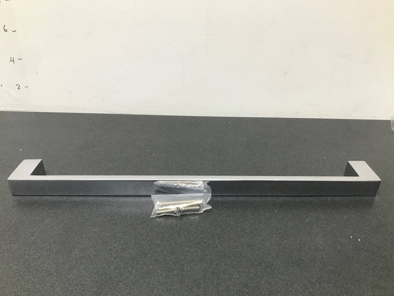 Omnia 9024P/457.26 Ultima II Series 18 Inch Center to Center Bar Appliance Pull - Polished Chrome