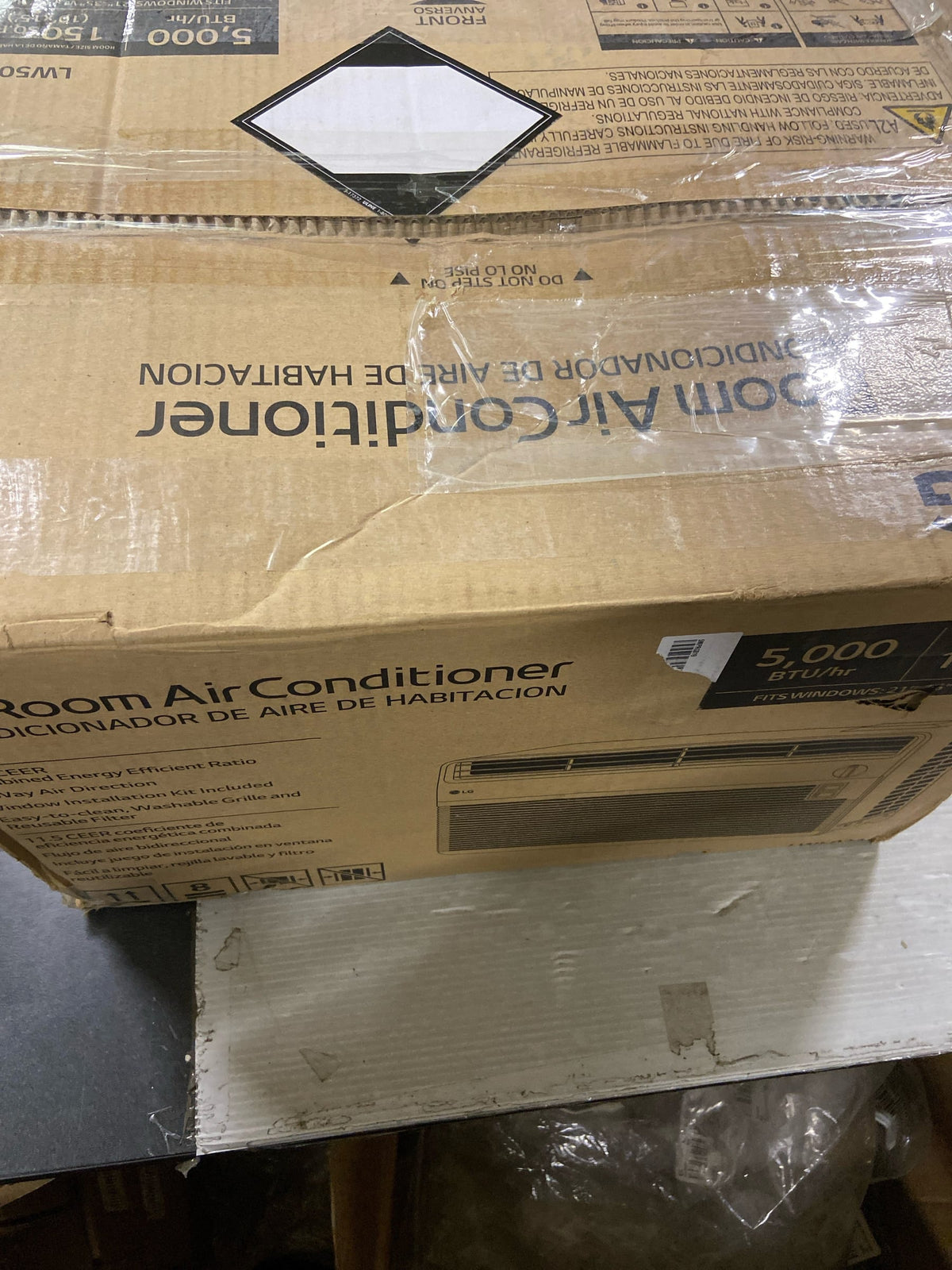 LG LW5024 5,000 BTU 115V Window Air Conditioner with 2-Way Air Direction - White